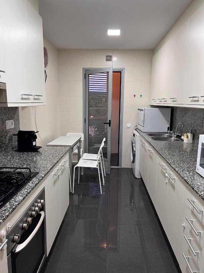 Fira Gran Via 2 - Private Rooms In A Shared Apartment - Habitaciones Privadas En Apartamento Compartido L'Hospitalet de Llobregat Esterno foto